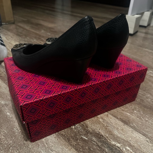 Tory Burch Sally peep toe - Picture 1 of 6